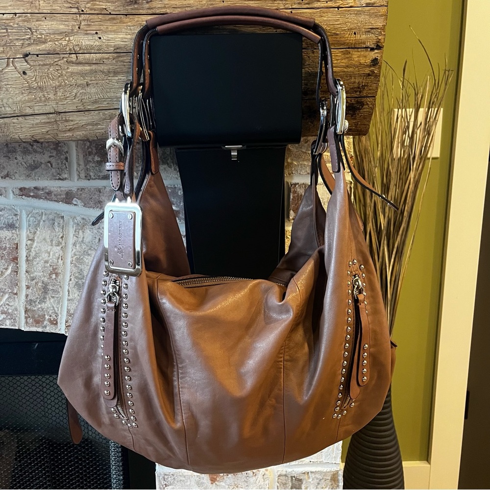 B Makowsky Tan Beige leather studded hobo shoulder bag purse tote zippers